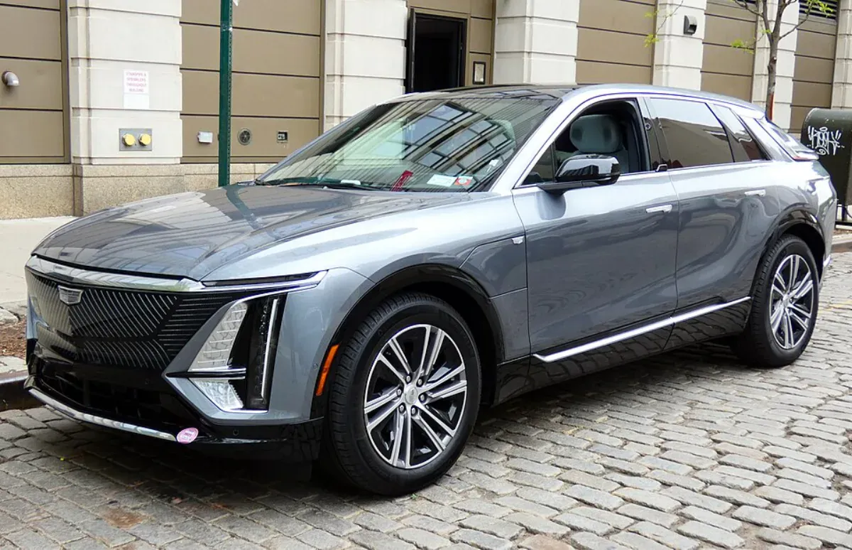 Cadillac Lyriq-V électrique